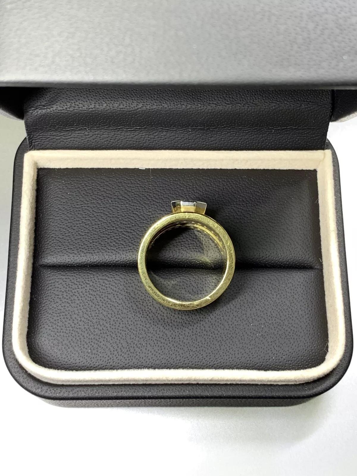 0.70ct Round diamond wide unisex ring royal style in 18k yellow gold. In New Condition For Sale In London, GB