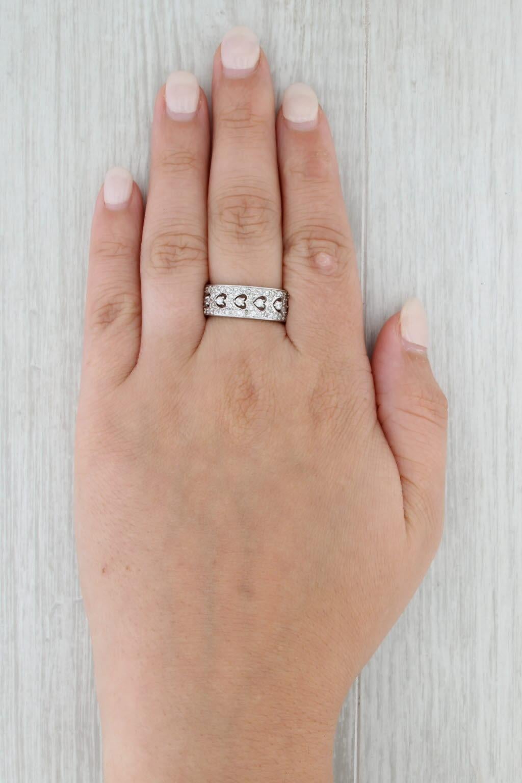 0.70ctw Diamond Heart Pattern Ring 14k White Gold Size 8.25 Anniversary Band en vente 1