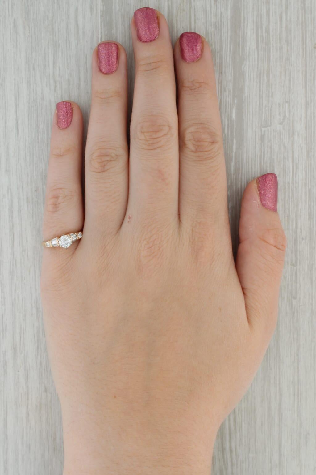 0,70ctw runder Diamant Verlobungsring 14k Gelbgold Größe 6,5 4