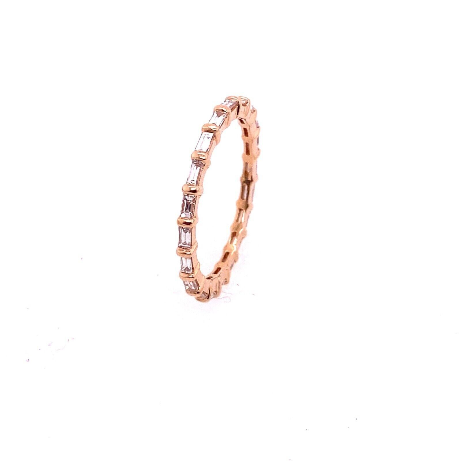 0.70t Baguette Diamond Full Eternity Ring in 14ct Rose Gold

This stunning 14ct Rose Gold eternity ring is a single row of baguette Diamonds in a full eternity band. The 0.70ct total Diamond weight makes this a great choice for a wedding band when