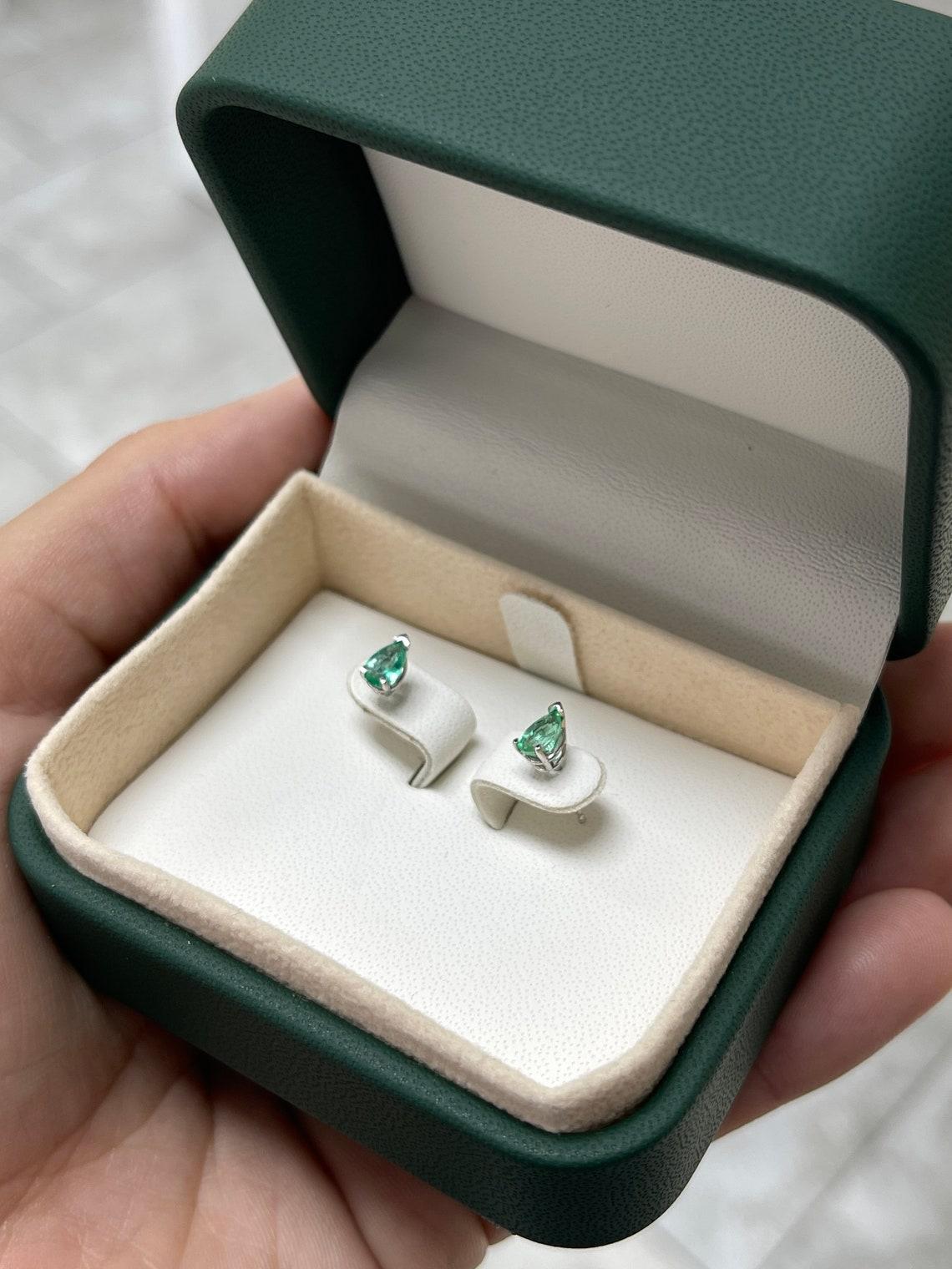 0.70tcw 14K Pear Cut Light Green Emerald Studs 3 Prong White Gold Emerald For Sale 2