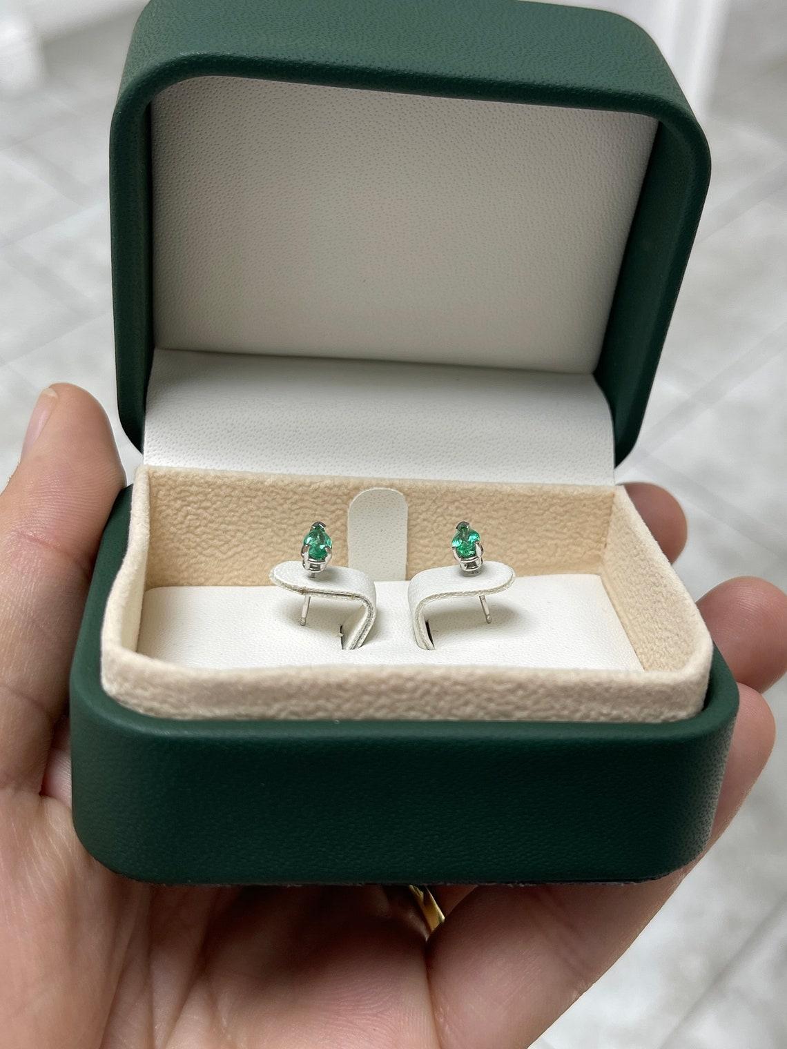 0.70tcw 14K Pear Cut Light Green Emerald Studs 3 Prong White Gold Emerald For Sale 4