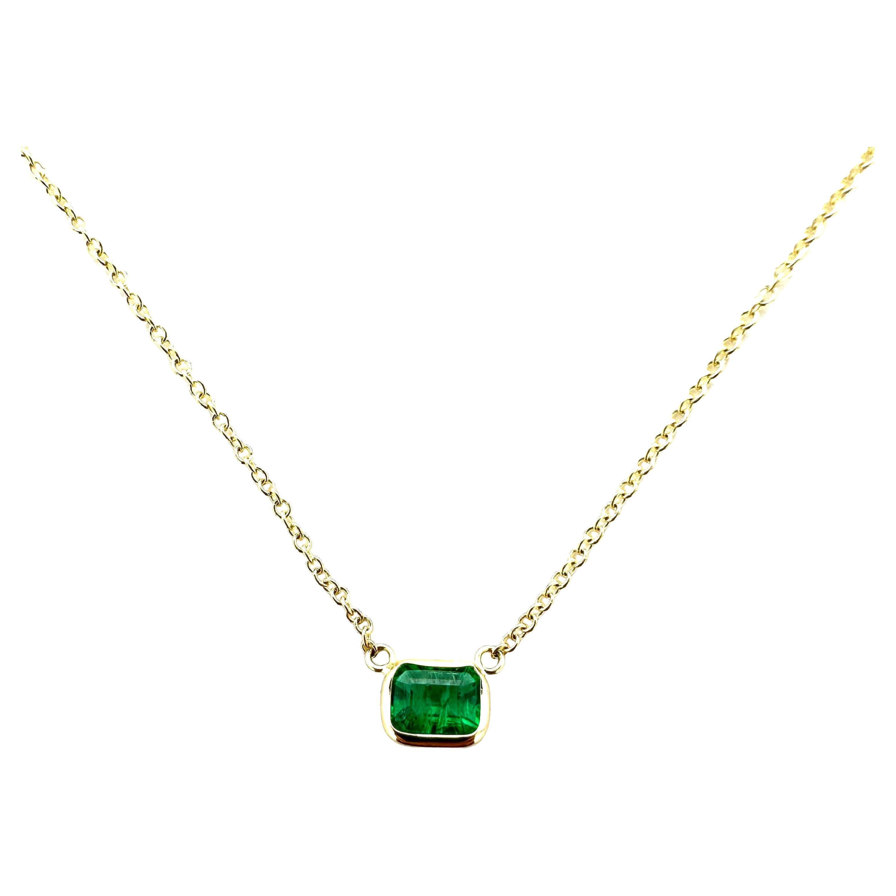 0.71 Carat Emerald Cut & Fashion Necklaces In 14K Yellow Gold For Sale