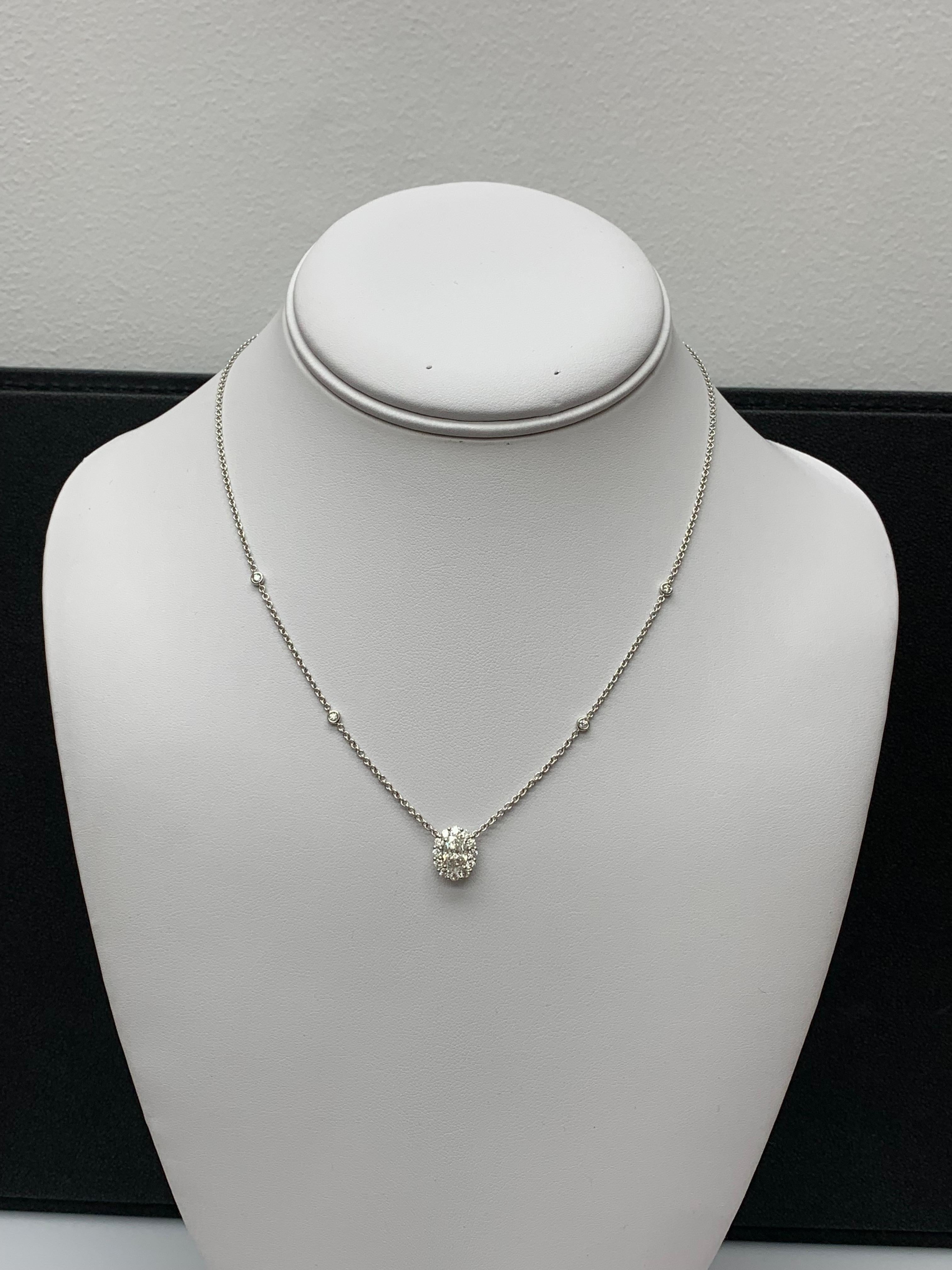 Collier pendentif en or jaune 14K avec rubis ovale de 0,71 carat et diamants en vente 1
