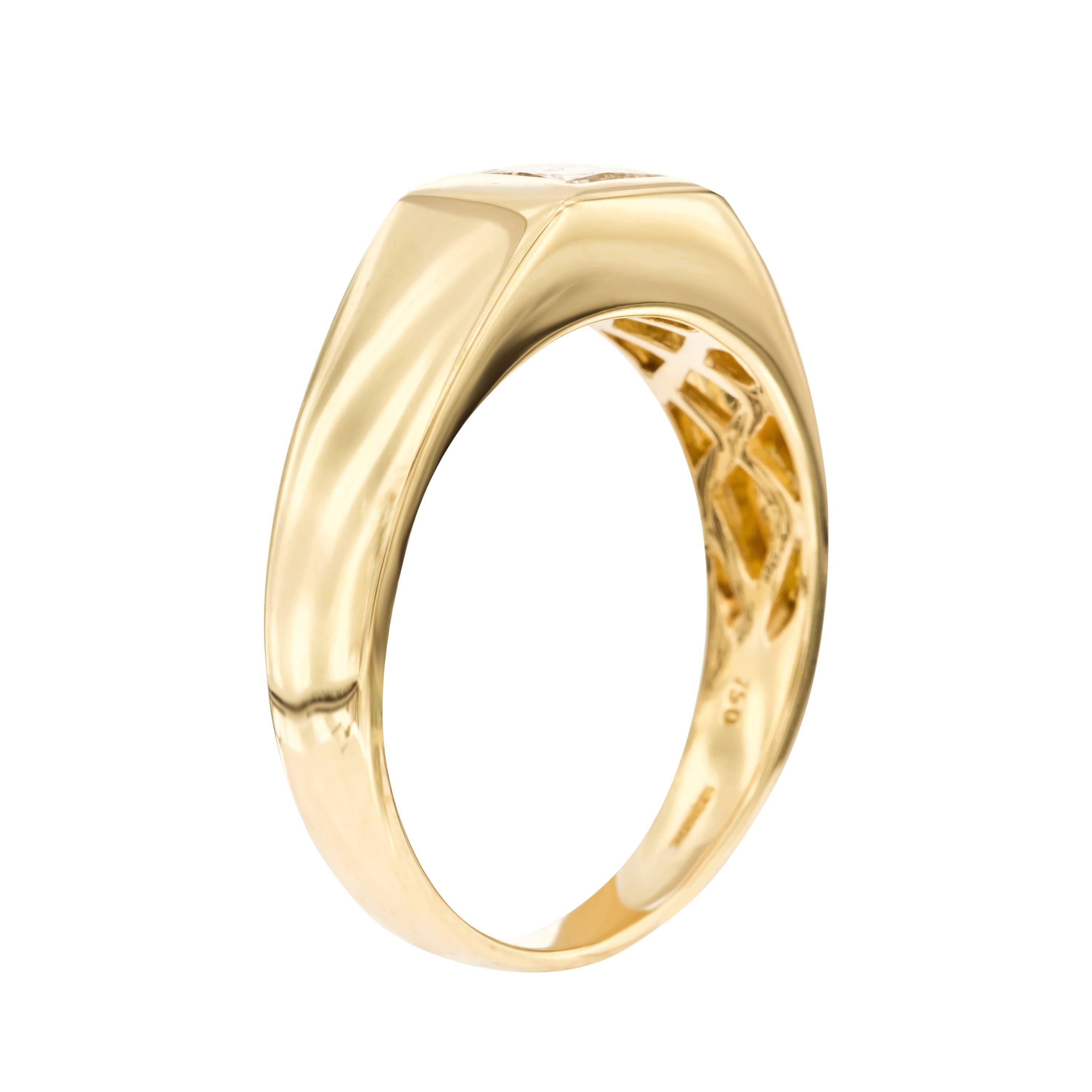 A bespoke 0.70 Carat Princess Cut White Diamond Men's Signet Style ring is set in 18 Karat Yellow Gold with filigree designs on the inside of the shank. Size UK - S, US - 9 1/2, color H/I clarity SI1. This ring is available in other Diamond weights