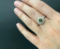 0.72 Carat Natural Color Change Round Alexandrite White Diamond Ring 18K Gold