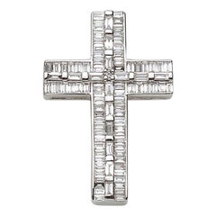 Pendentif croix avec diamants de 0,72 carat
