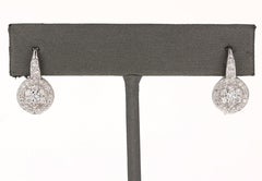 0,72 Karat Diamant-Ohrringe mit Blumenmuster aus 14 Karat Weißgold