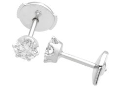 0.72 Carat Diamond Stud Earrings in White Gold