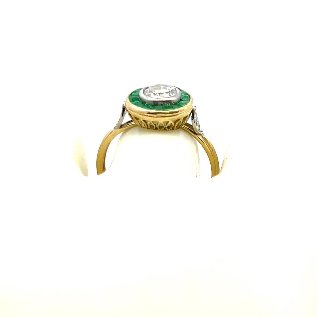 Titre :
0.72 Carat Old European Cut I SI2-SI1 Diamond 0.30 Carat Tapered Baguette Shape Emerald 18 Karat Yellow Gold Engagement Ring
Le style :
Engagement
Métal :
Or jaune 18 carats
Pierre précieuse 1 :
Diamant de 0,06 carat
Nombre de pierres