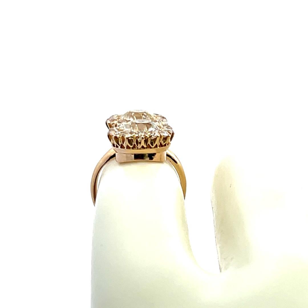 Bague cocktail en or jaune 18 carats avec diamants taille européenne ancienne de 0,72 carat H VS en vente 4