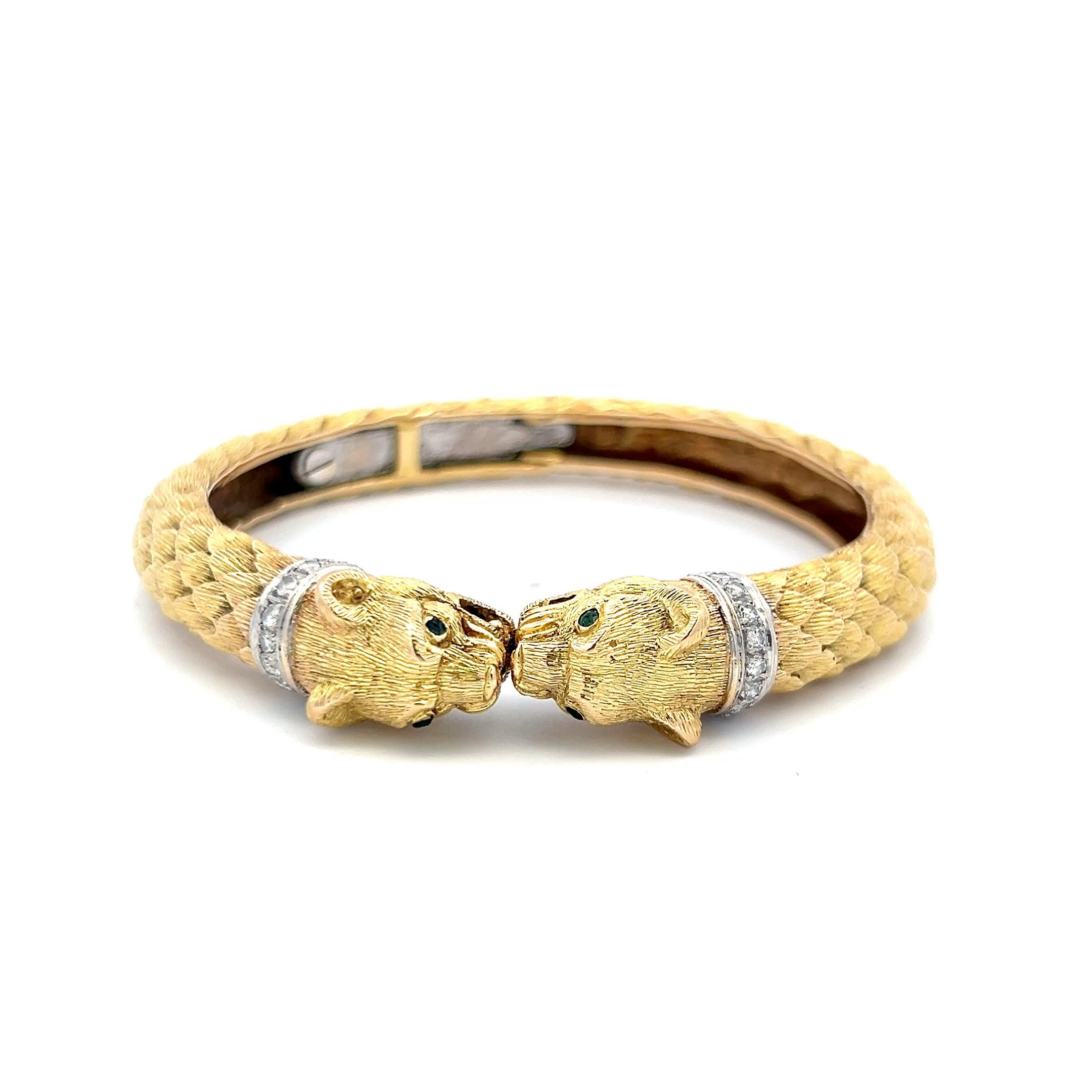Women's 0.72 Carat Round Brilliant Diamond 0.04 Carat Emerald 18K Two Tone Gold Bracelet For Sale