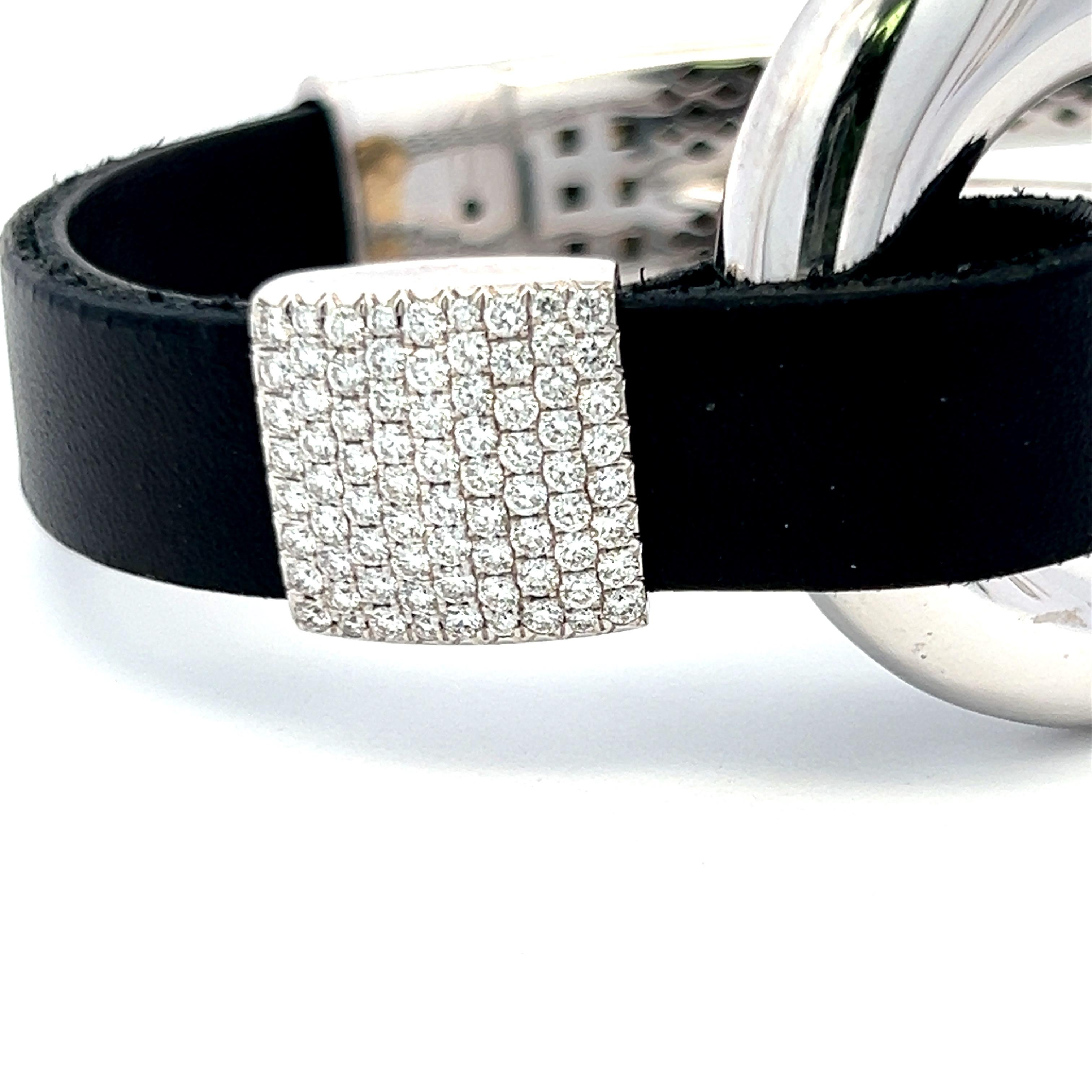 0,72 Karat Runder Brillant I VS2 Diamant 18 Karat Weißgold Manschettenarmband (Brillantschliff) im Angebot