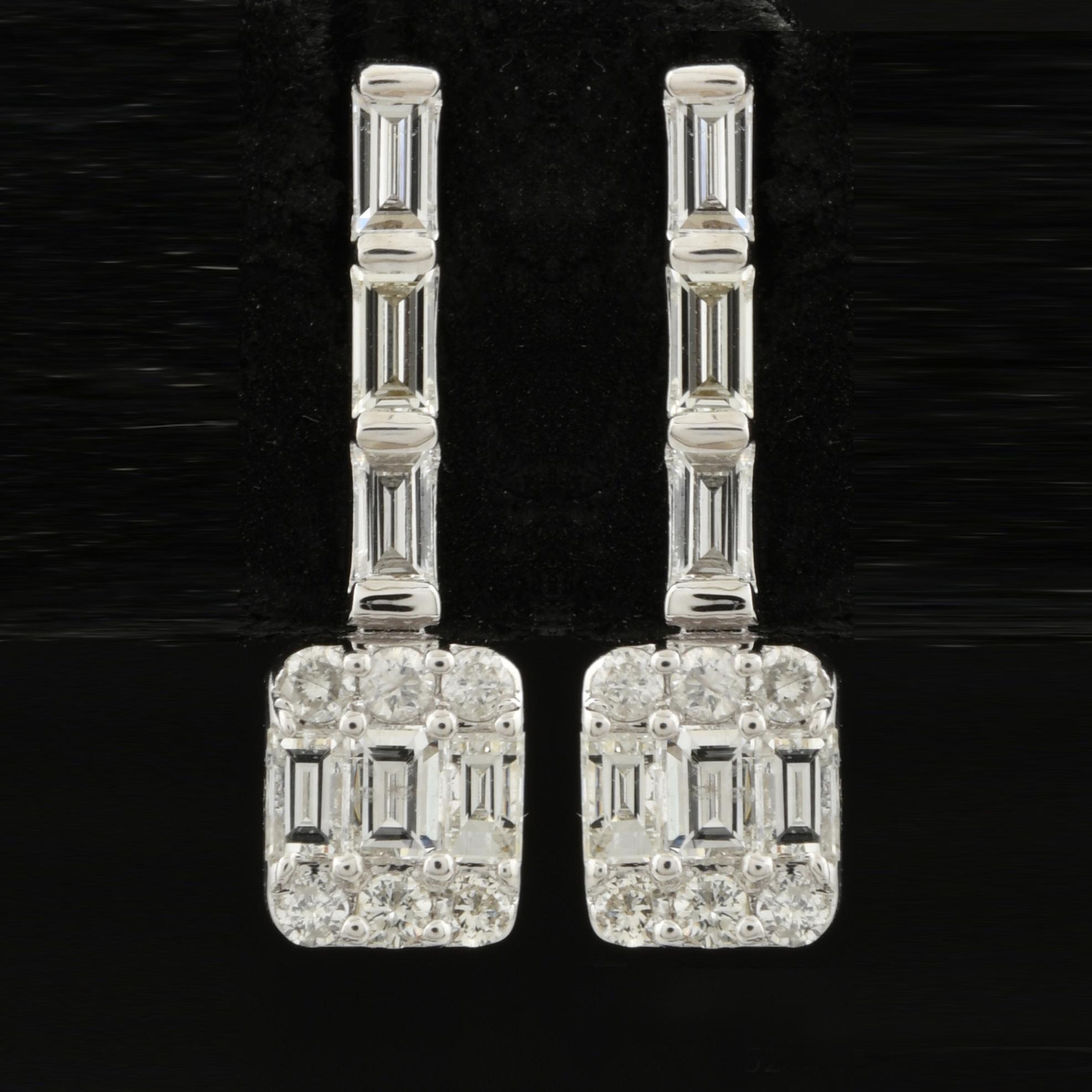 Taille baguette 0.72 Carat SI Clarity HI Color Baguette Diamond Earrings 14k White Gold Jewelry en vente