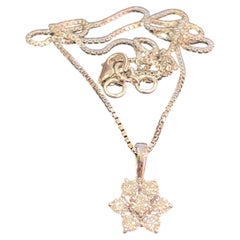 Collana floreale con diamanti tondi e brillanti da 0,72 carati F/VS1 in oro bianco 18 carati