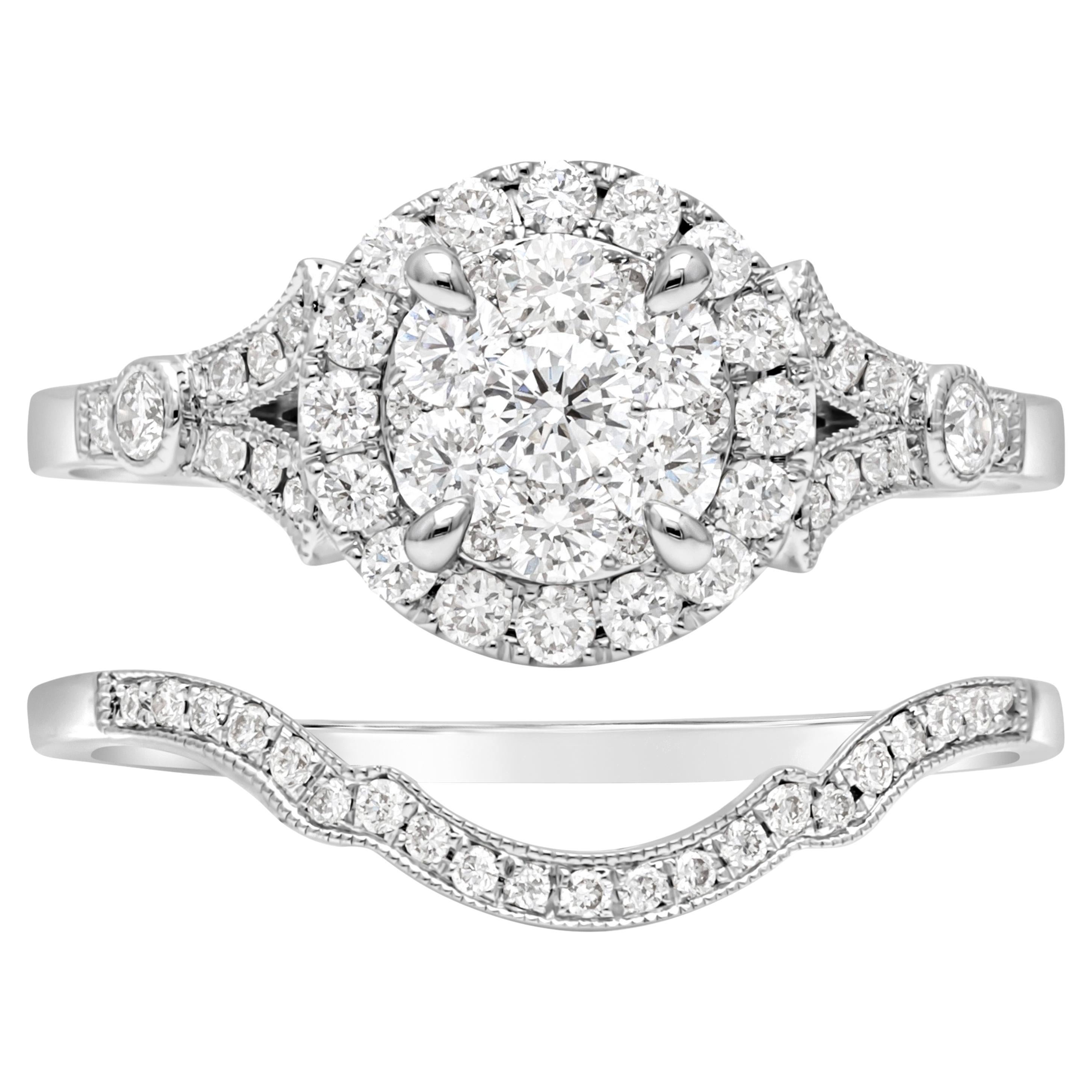 0.72 Carats Total Diamond Round Halo Illusion Engagement and Wedding Ring Set  en vente