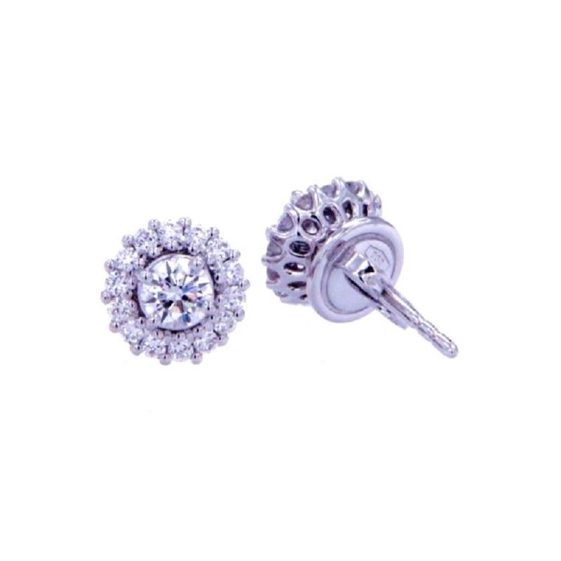 Beautiful elegant dangle earrings. The earrings consists of white gold with total 0.72 Ct diamonds round cut.
Total weight: 2.70 grams
Metal: 18Kt White gold
New contemporary jewelry. 
Perfect earrings to complete an elegant outfit !

