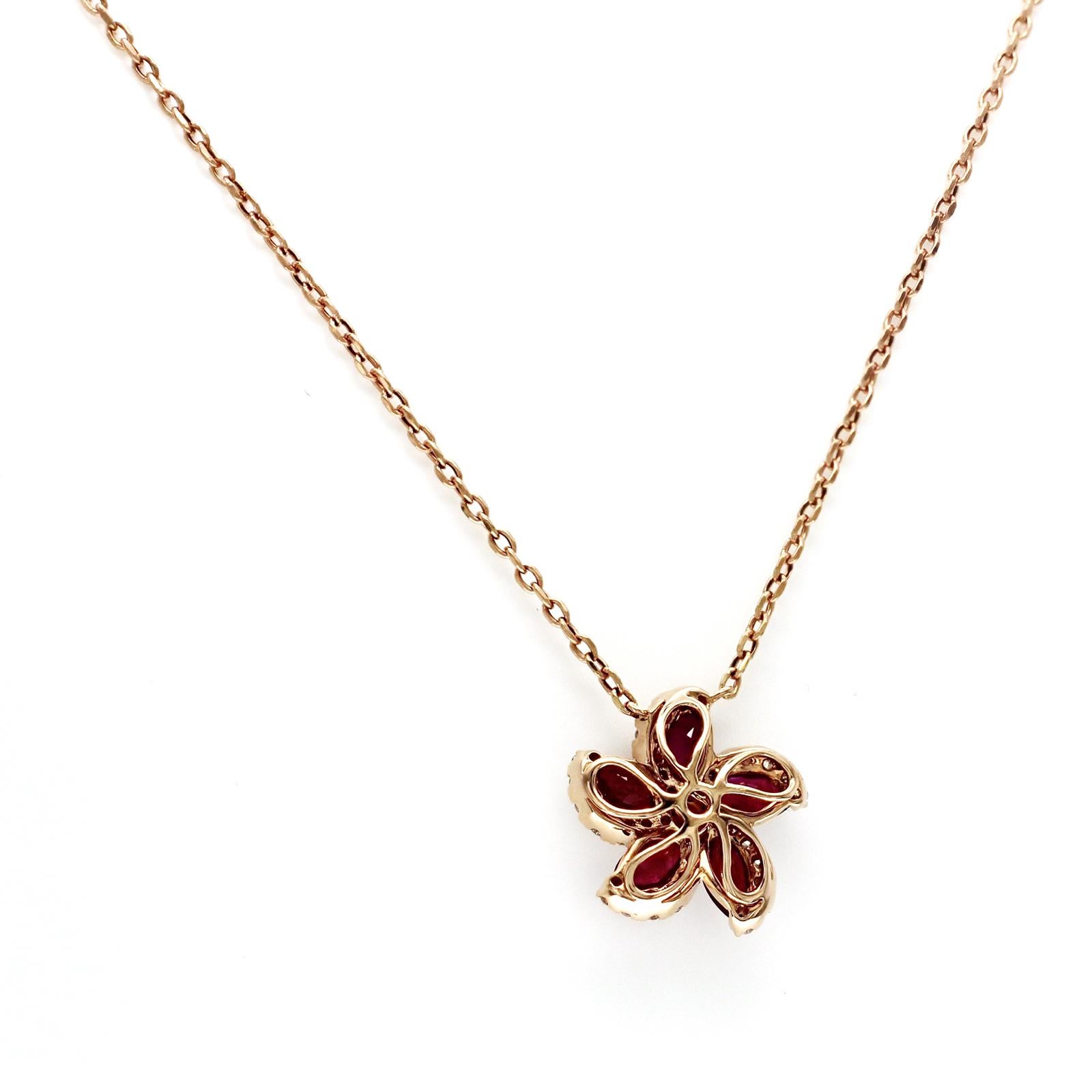 Women's or Men's 0.72 CT Ruby 0.15 CT Diamond 18K Rose Gold Flower Pendant Necklace For Sale