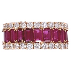 Bague en or rose 18 carats, diamants 0,72 carat et rubis de qualité supérieure