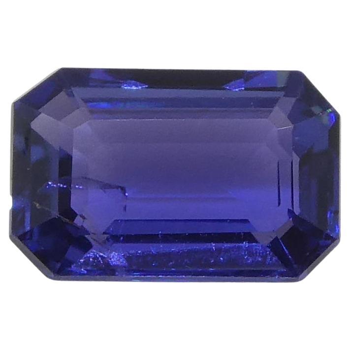 Saphir bleu taille émeraude de 0.72 carat provenant d'Afrique de l'Est, non chauffé en vente