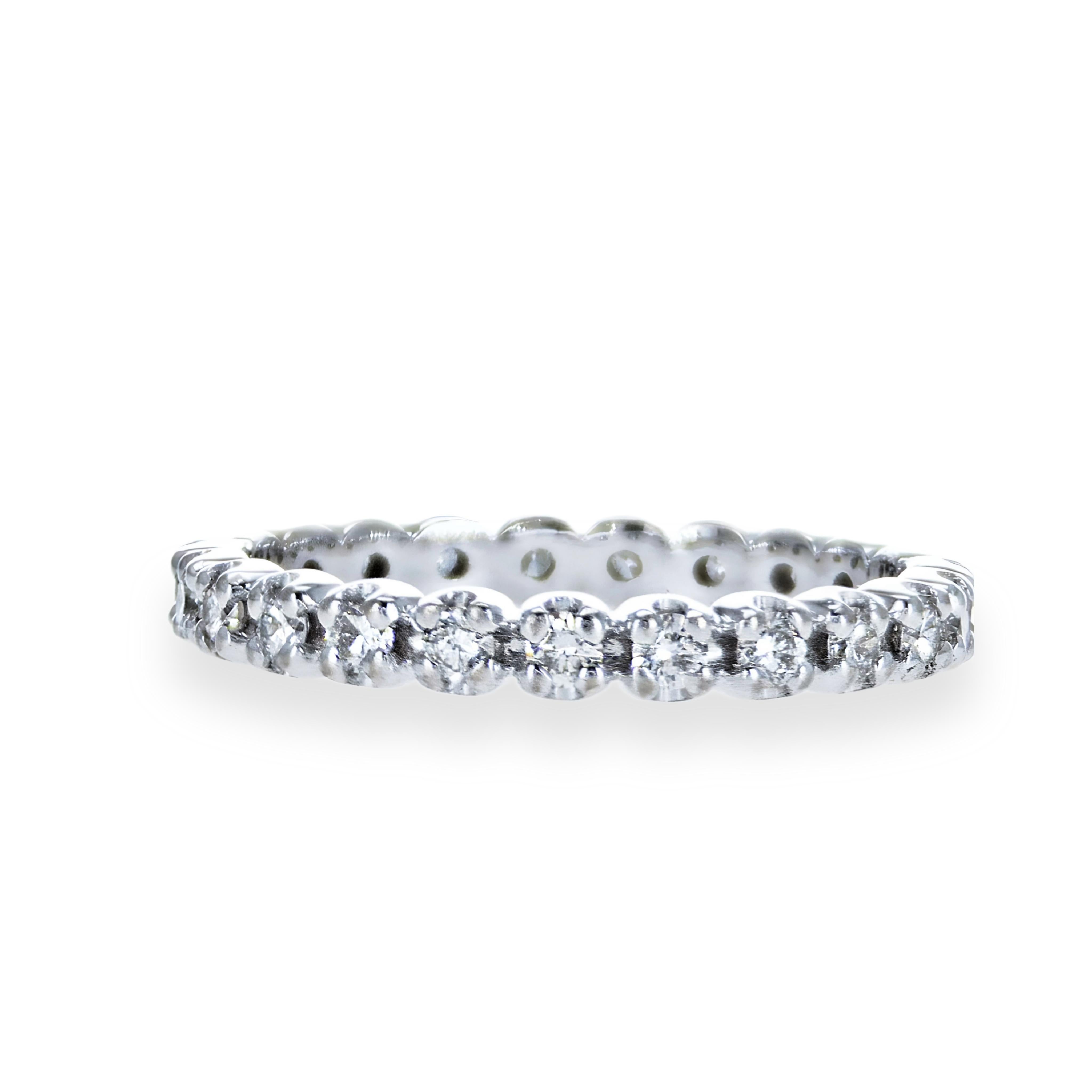 Modern 0.72Ct Natural Round Diamonds Eternity Ring For Sale