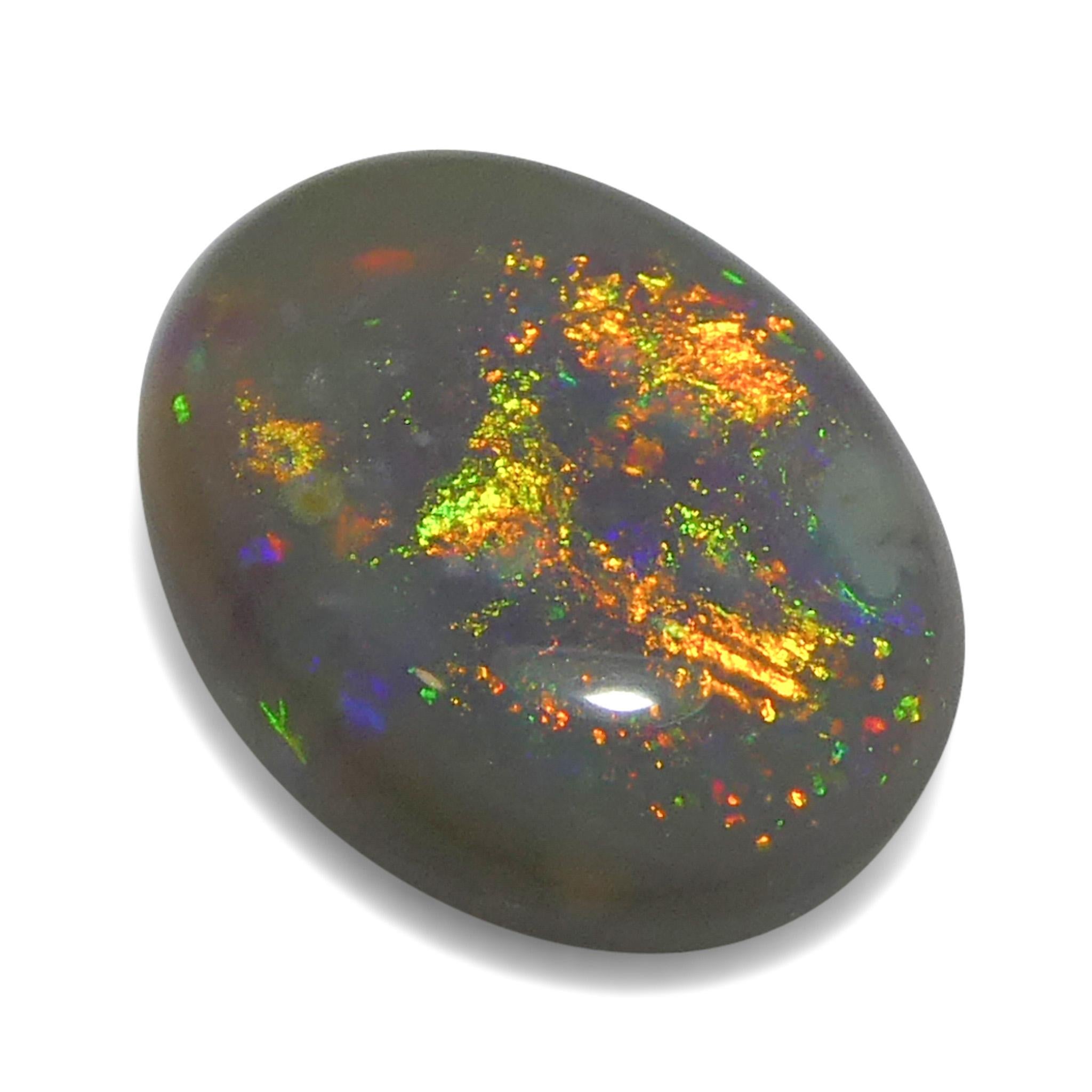 0.72ct Opale grigio ovale cabochon dall'Australia in vendita 2