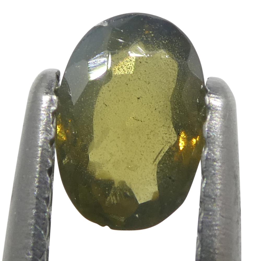 0.72ct Oval Yellowish Green to Yellowish Brown Alexandrite dallo Sri Lanka In condizioni Nuovo in vendita a Toronto, Ontario