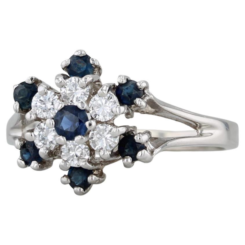 0.72ctw Zafiro Azul Diamante Anillo Flor Racimo Oro Blanco 14k Talla 7