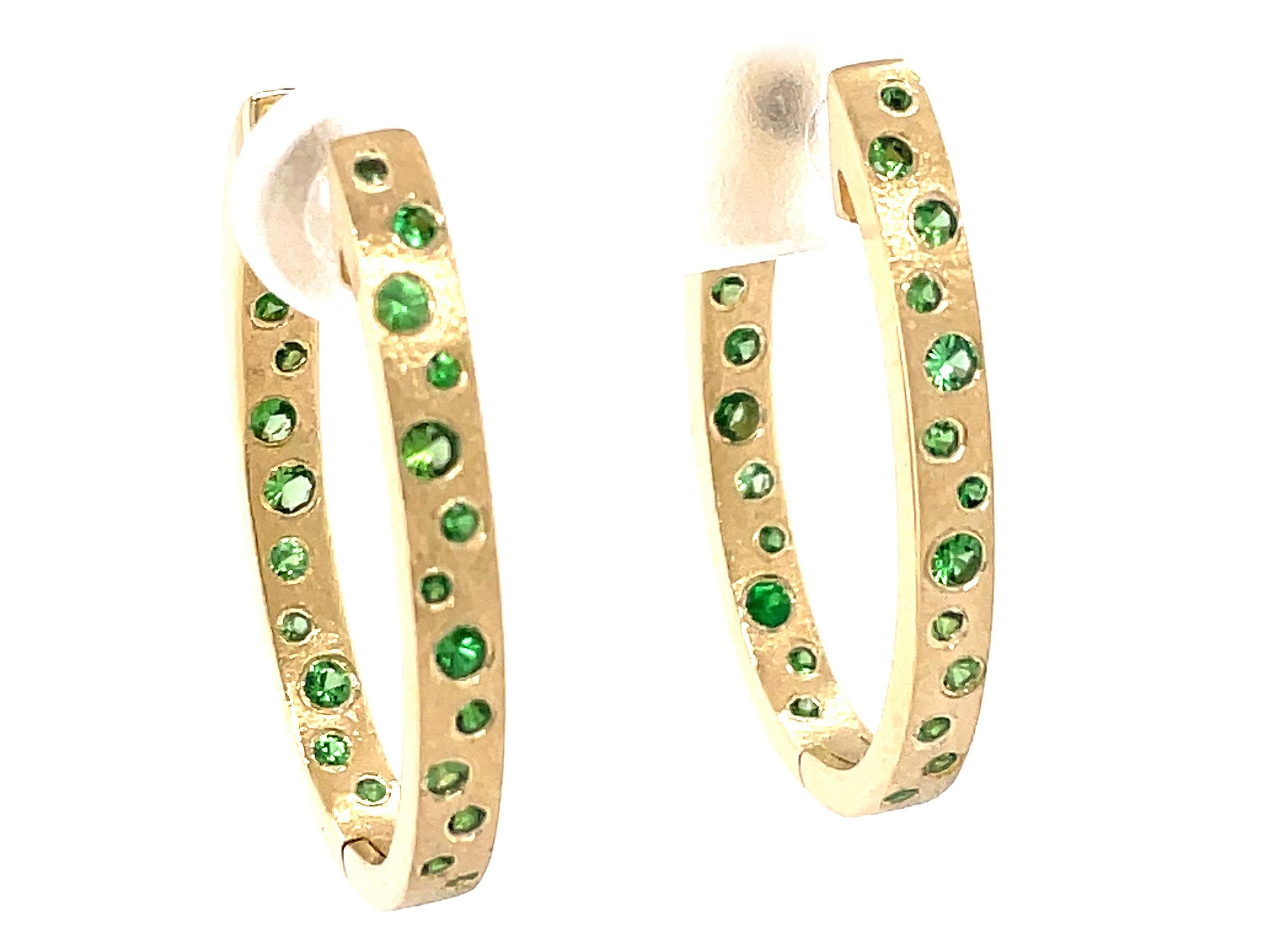 Round Cut 0.73 Carat Green Tsavorite Flush Set Oval Hoop Yellow Gold Earrings For Sale