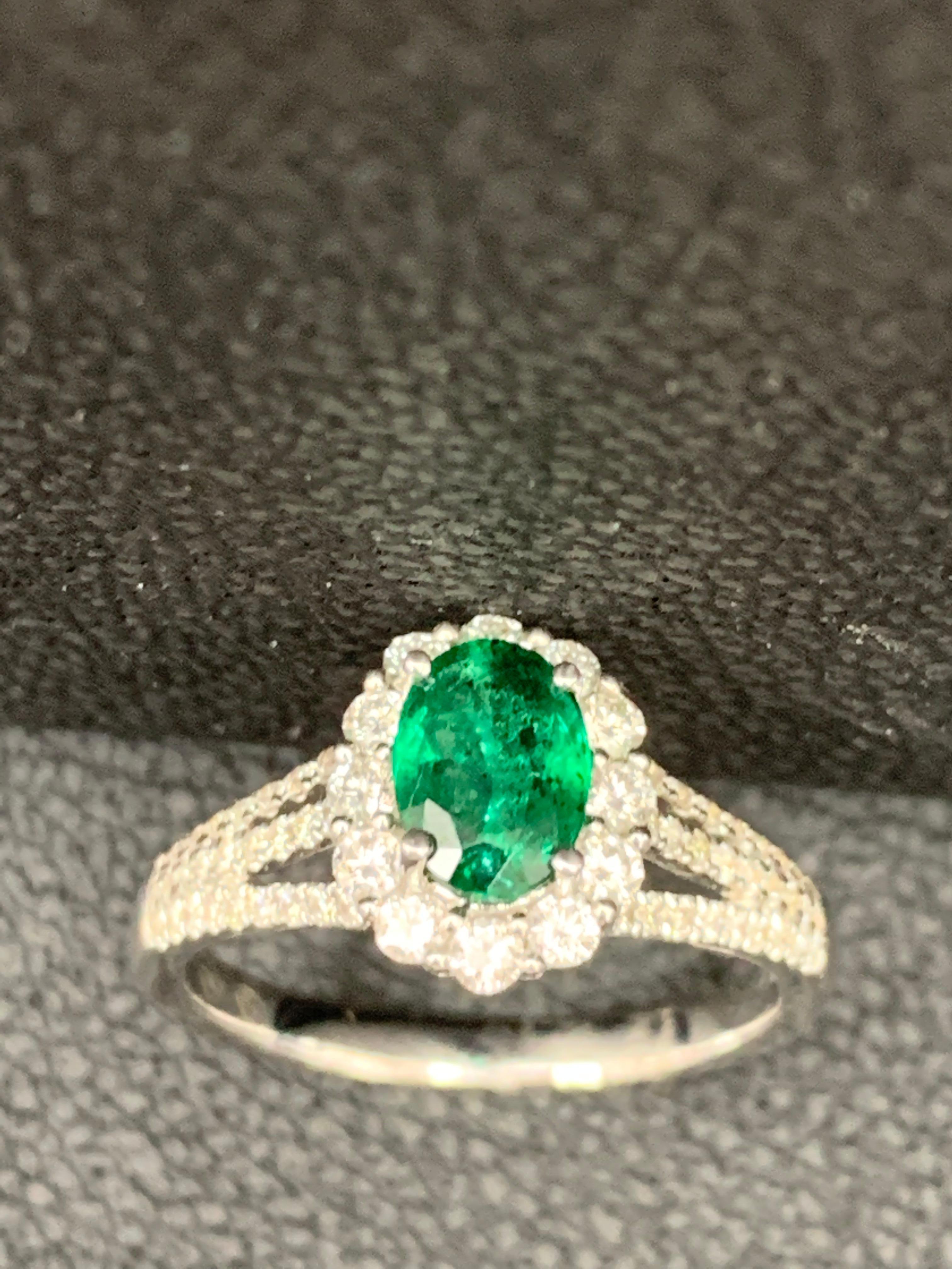 0.73 Carat Oval Cut Emerald and Diamond Fashion Ring in 18K White Gold For Sale 1