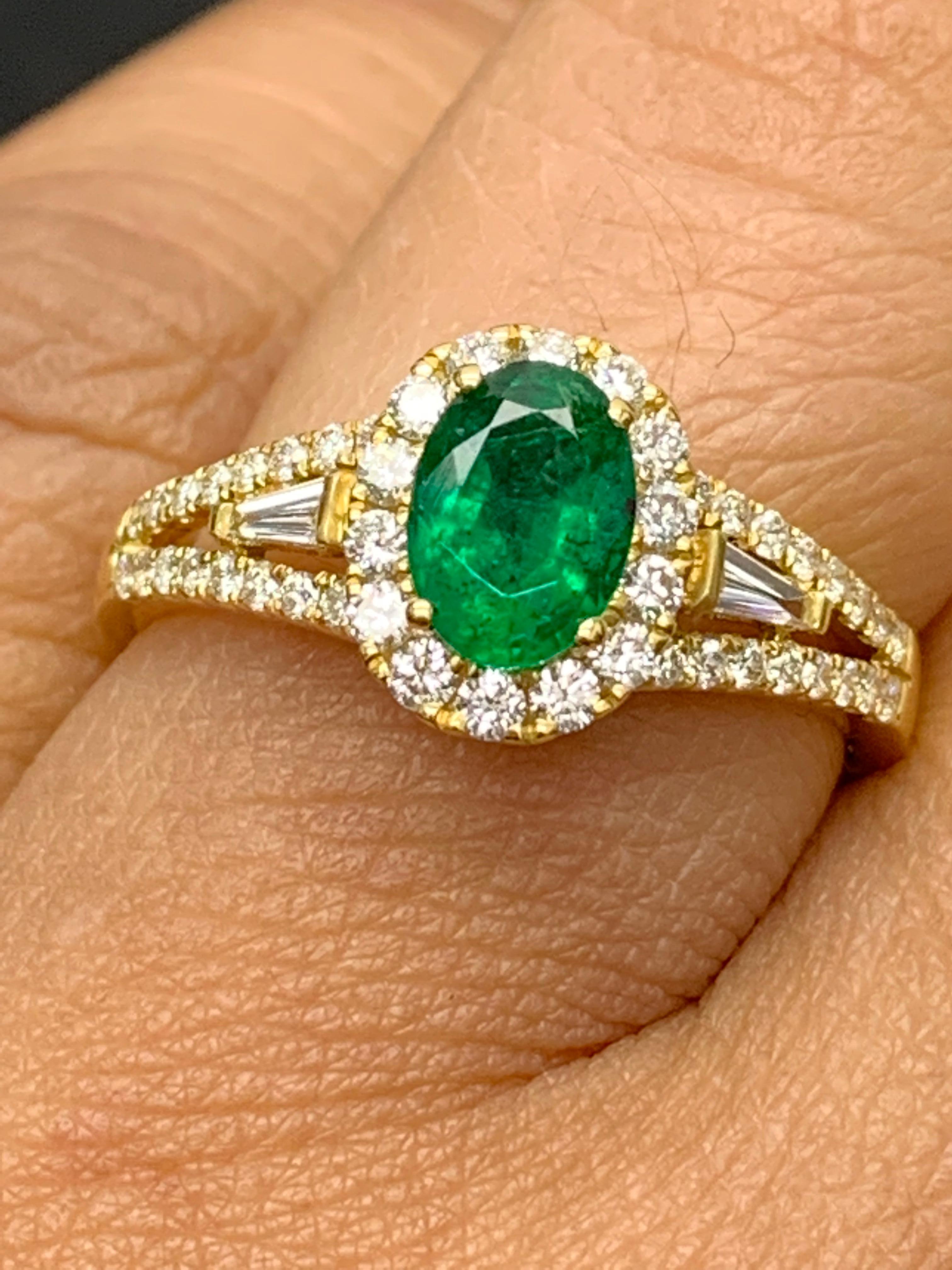 0.73 Carat Oval Cut Emerald and Diamond Ring in 18k Yellow Gold For Sale 15