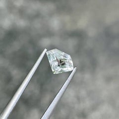 0,73 quilates Piedra de Cuarzo Petrolífero Facetada Piedra preciosa natural paquistaní