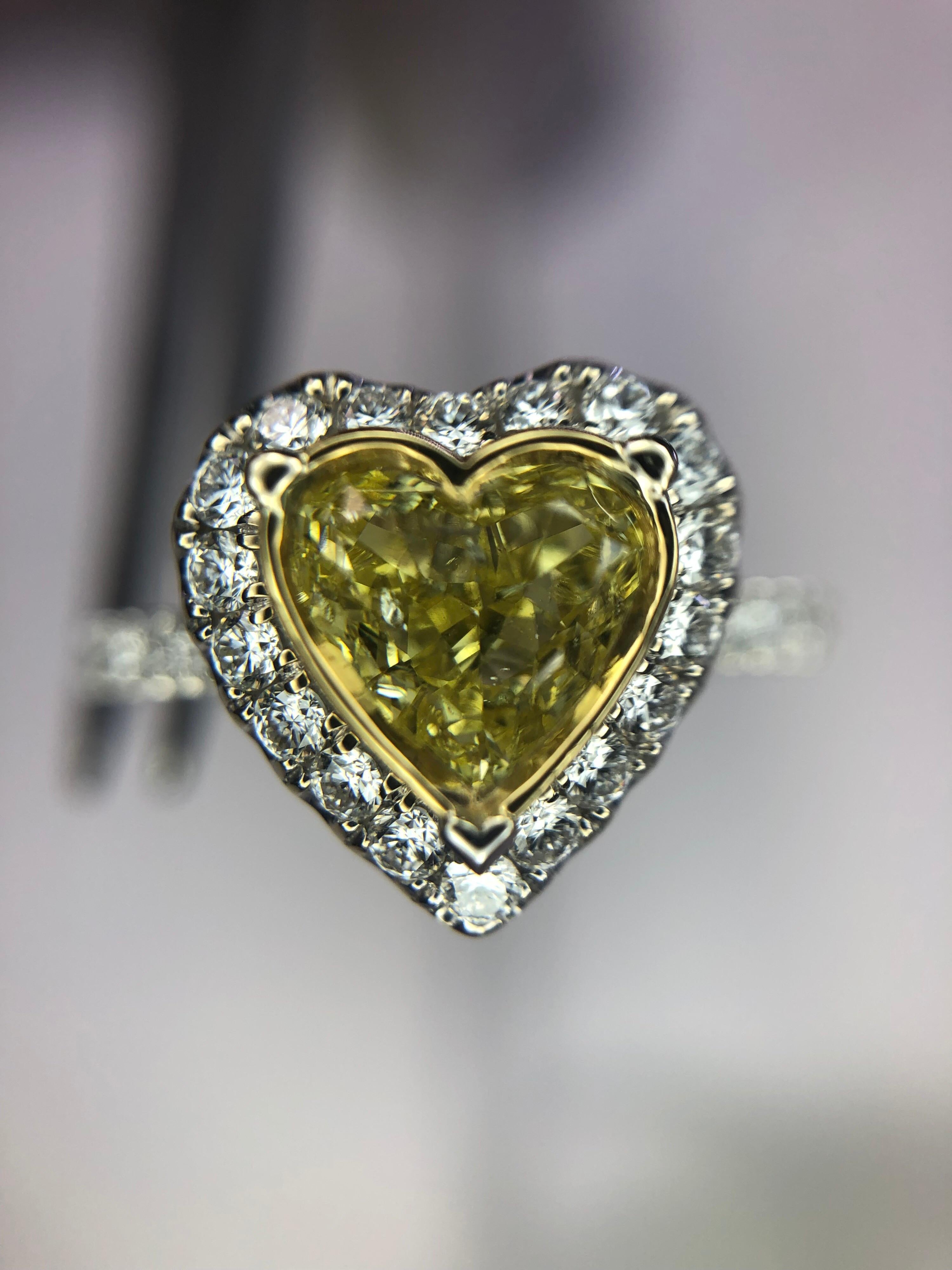 0,73 intensiv gelber herzförmiger Diamant (GIA) Verlobungsring, 0,43 Karat Diamanten 1
