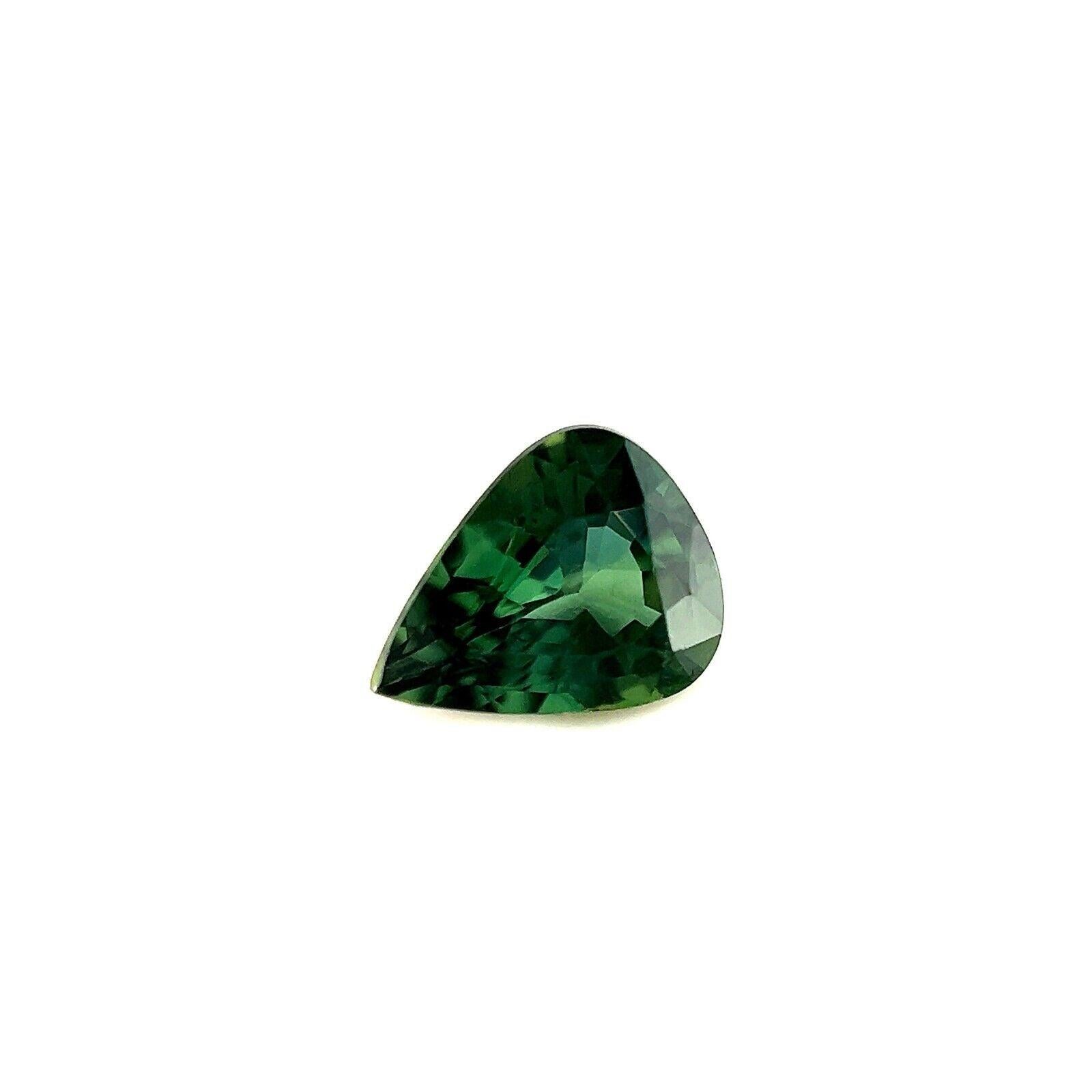0.73ct Saphir Australien Bleu Vert Sarcelle Poire Teardrop Cut Loose Gem 6.6x5.2mm

Fine pierre précieuse saphir australien vert bleu profond naturel.
0.73 Carat avec une belle couleur bleu vert profond. La pierre a également une excellente clarté,