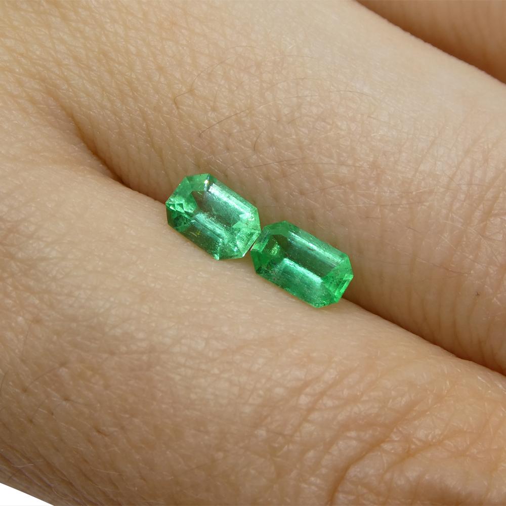 0.73ct Pair Emerald Cut Green Emerald from Colombia For Sale 8
