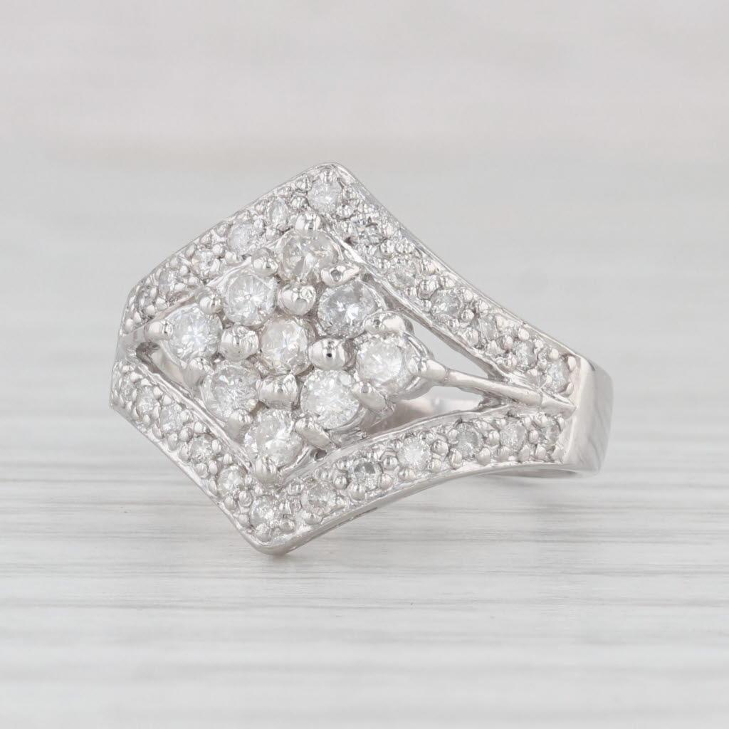 Women's 0.73ctw Diamond Cluster Ring 900 Platinum Size 6.75 Cocktail