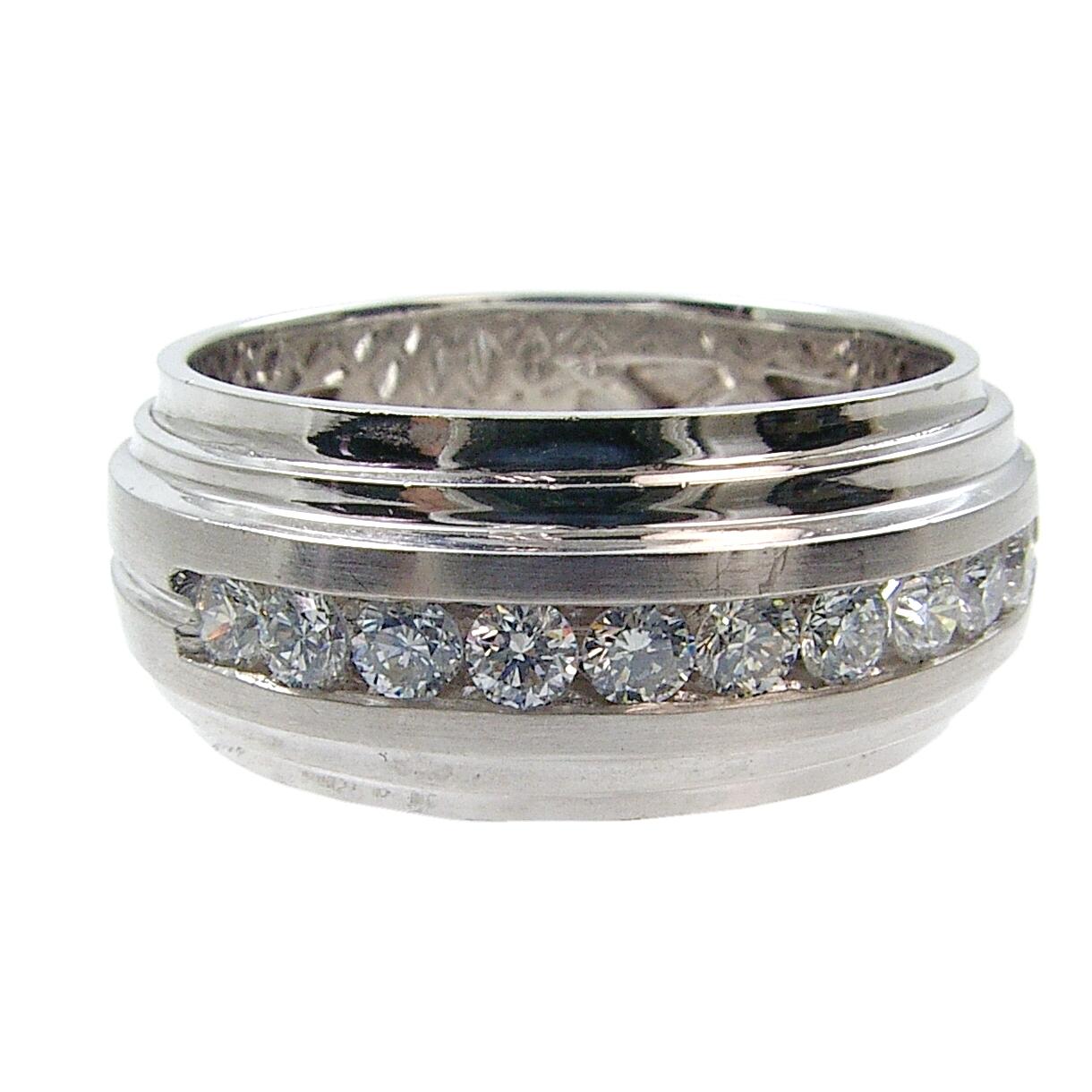 Bague pour hommes 18 carats avec diamants 0,74 carat sertis en chaîne Neuf - En vente à Los Angeles, CA