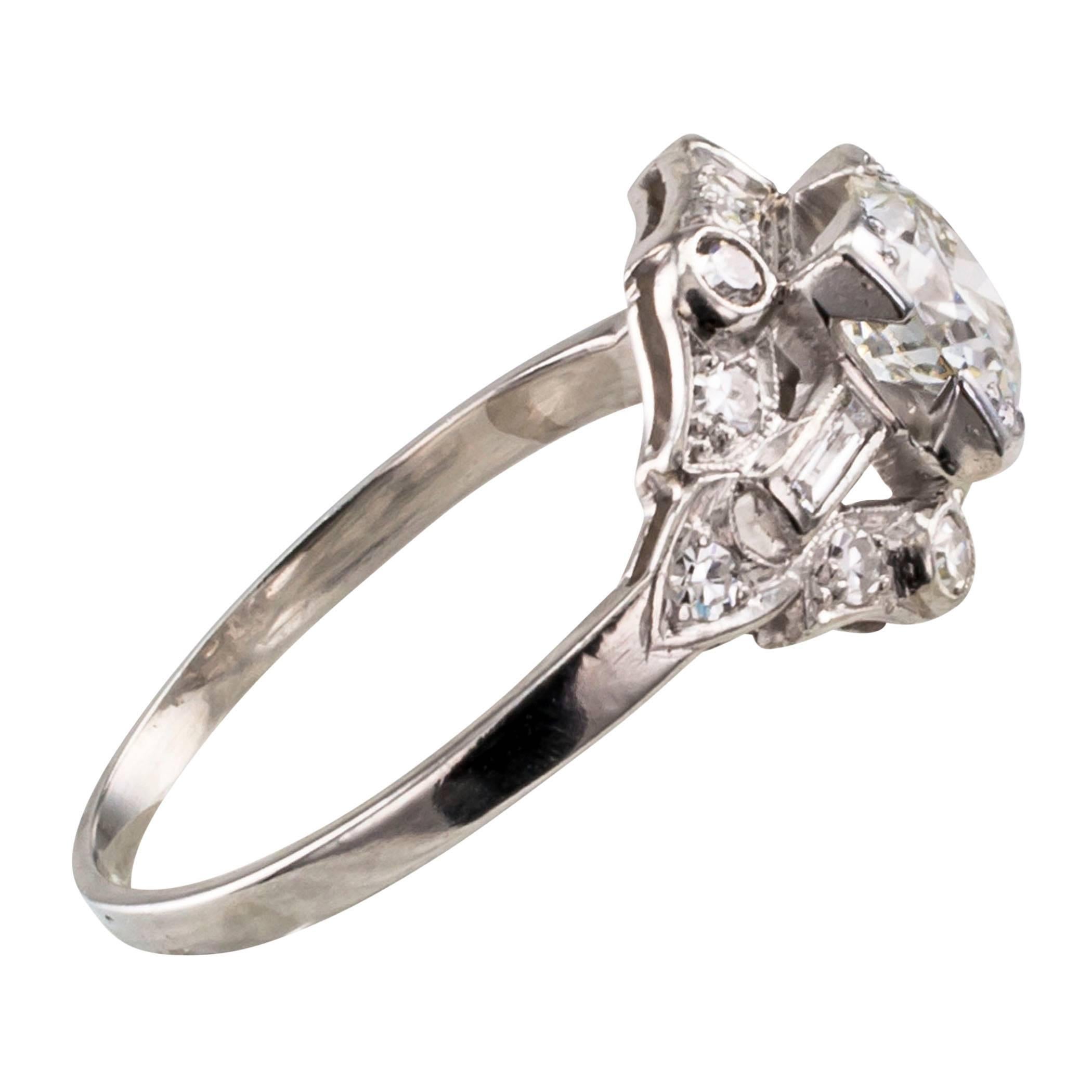 0.74 Carat Diamond Art Deco Platinum Engagement Ring In Excellent Condition In Los Angeles, CA