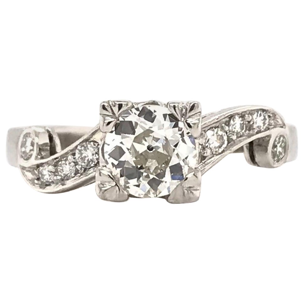 Anello di platino con diamante di metà secolo da 0,74 carati