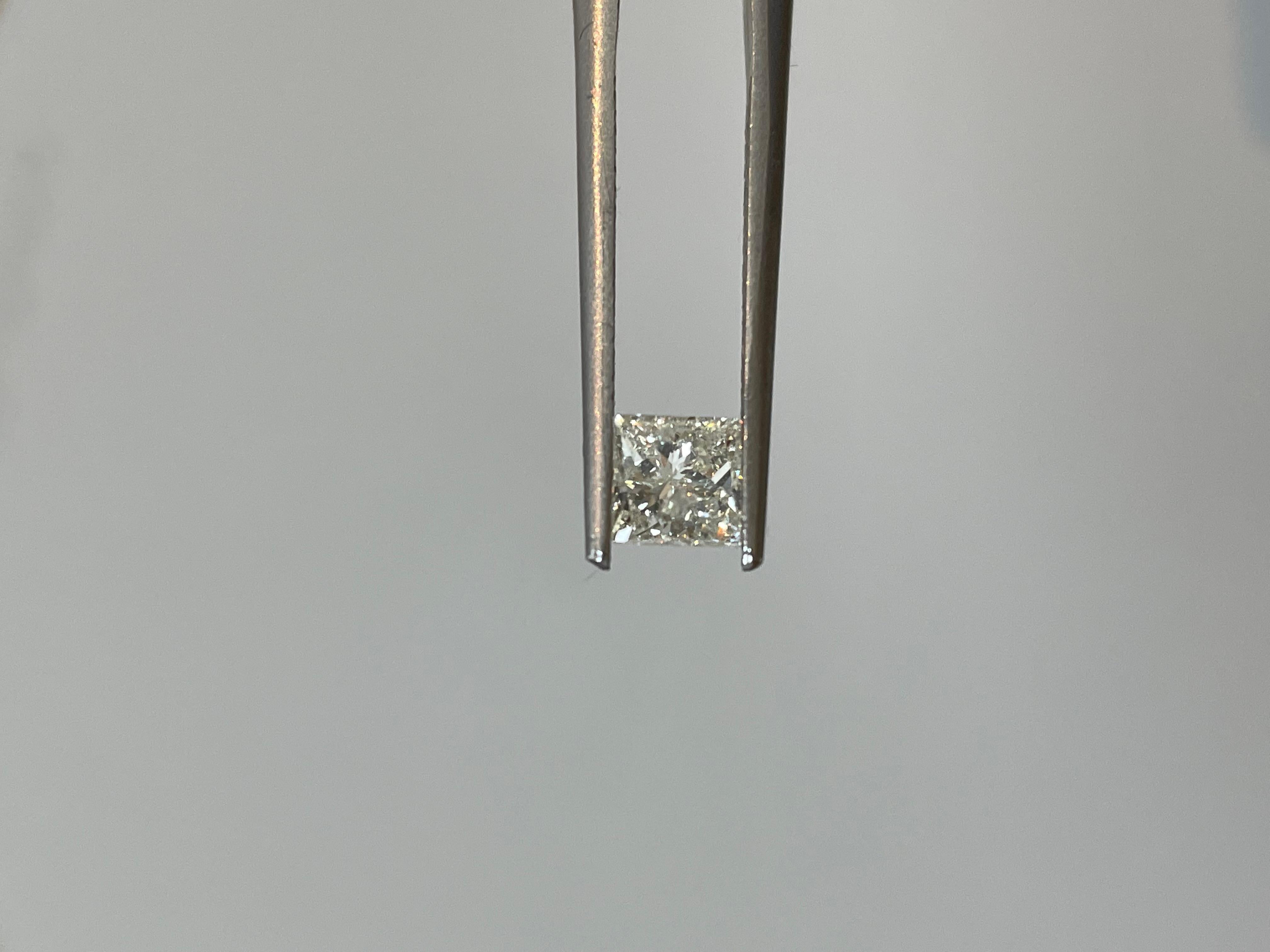 Taglio brillante 0,74 carati di diamante quadrato Brilliante certificato K Colore I2 Chiarezza in vendita