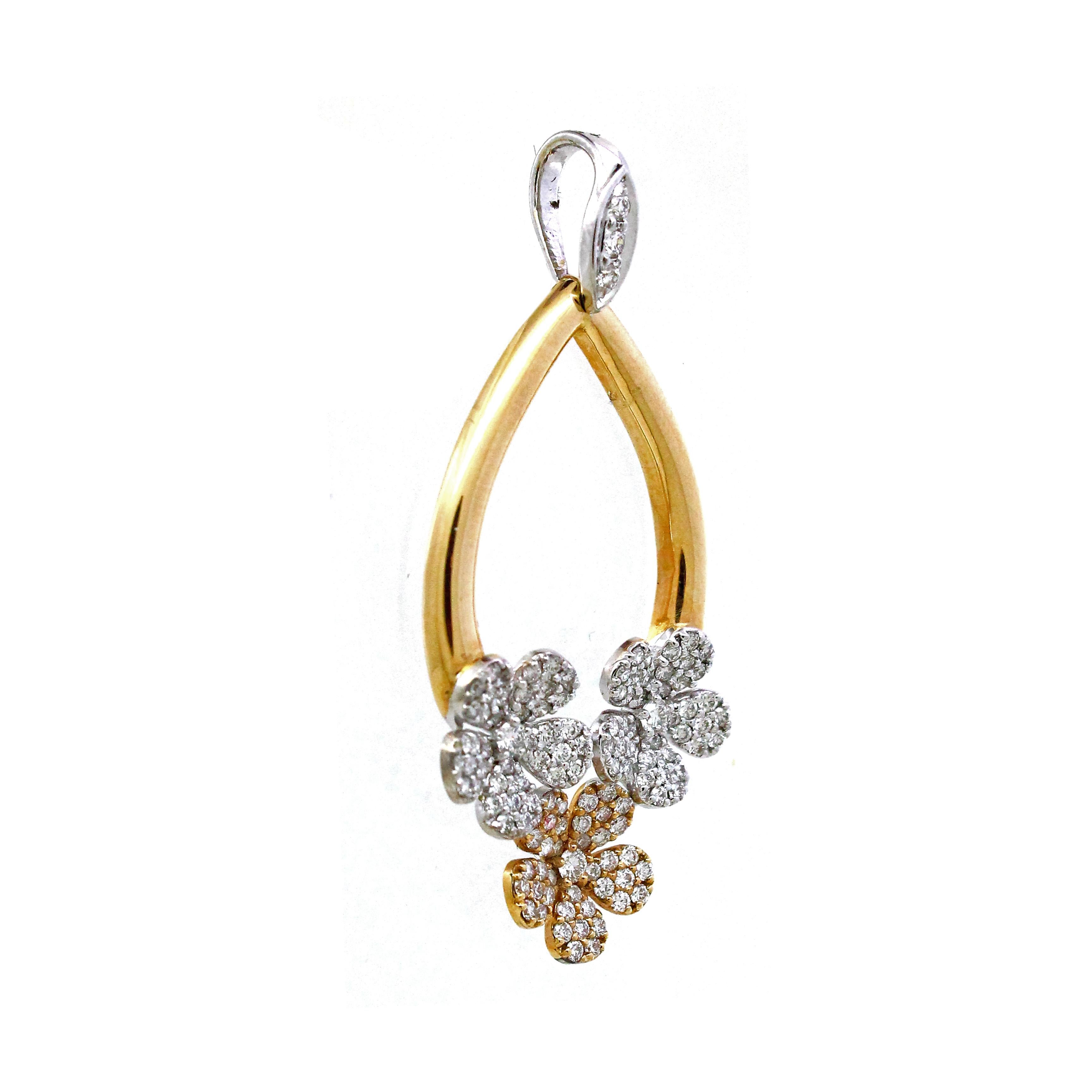 Modern 0.74 carats of white diamonds Flower Pendant For Sale