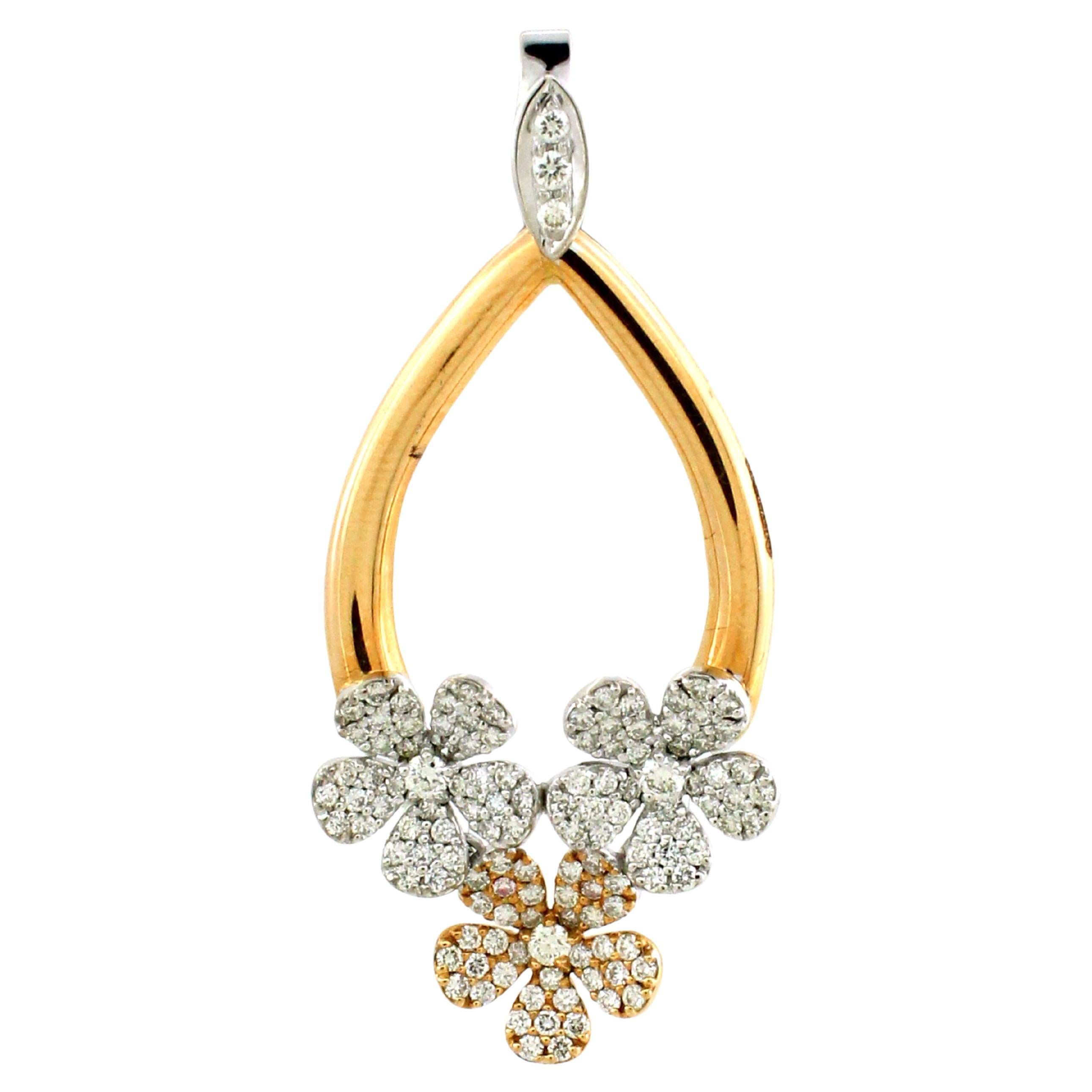0.74 carats of white diamonds Flower Pendant For Sale