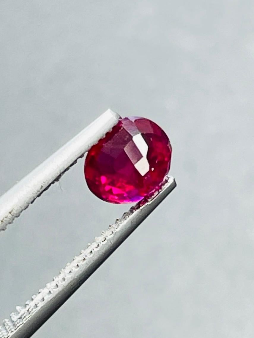 0,74 carati certificati ICA Nature  Gemma del colore del sangue di piccione di Birmania in vendita 2