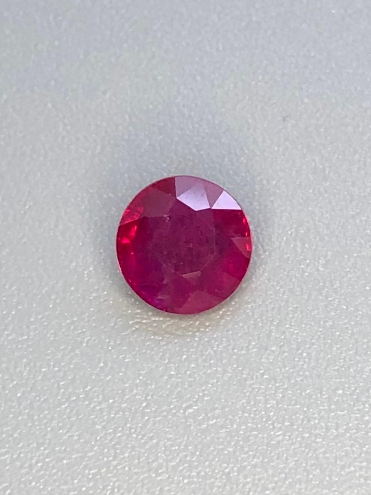 Women's or Men's 0.74 Ct AIGS Certified Natural Ruby Pigeon Blood  color Unheated Gemstone For Sale
