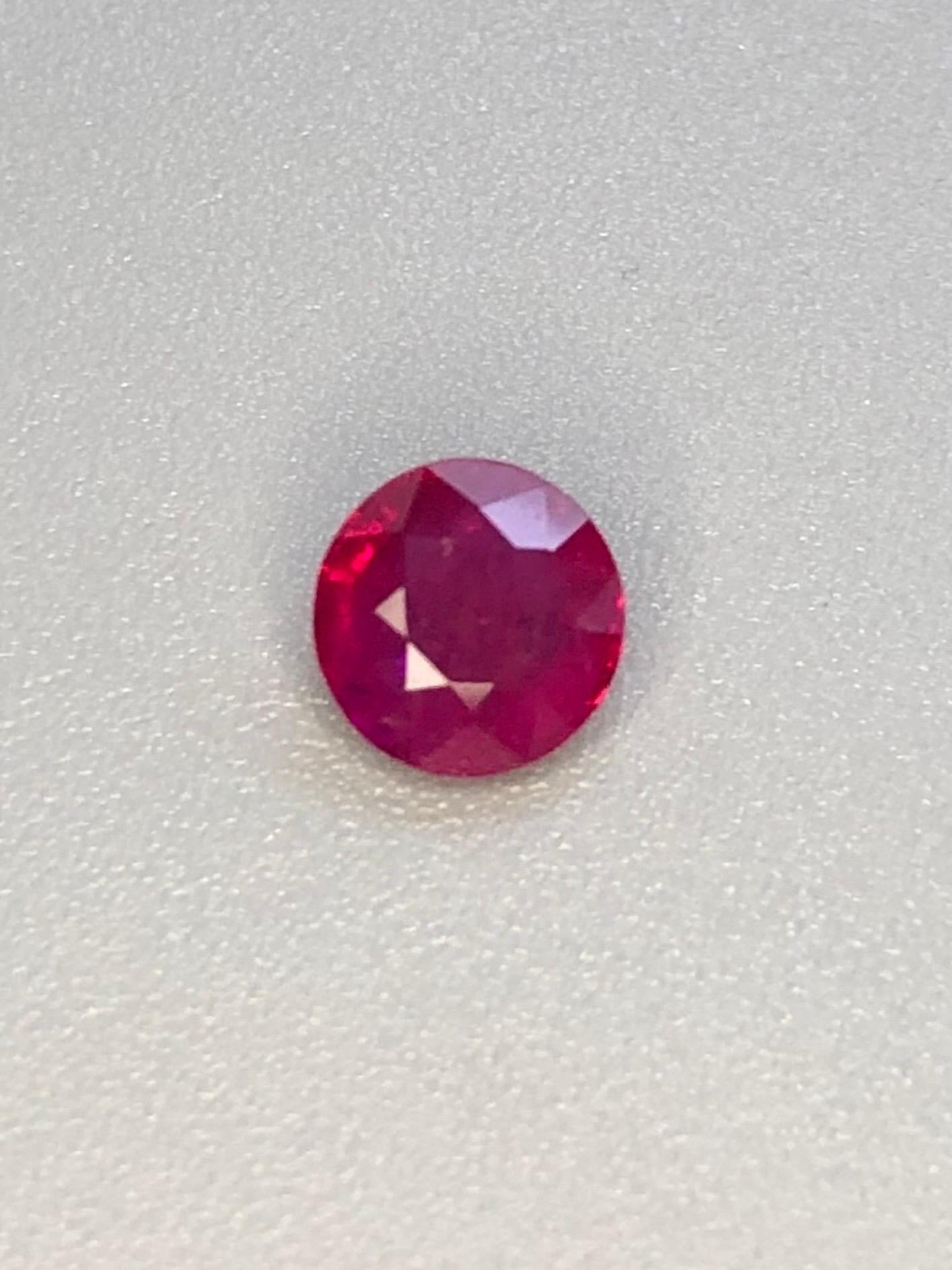 0.74 Ct AIGS Certified Natural Ruby Pigeon Blood  color Unheated Gemstone For Sale 3