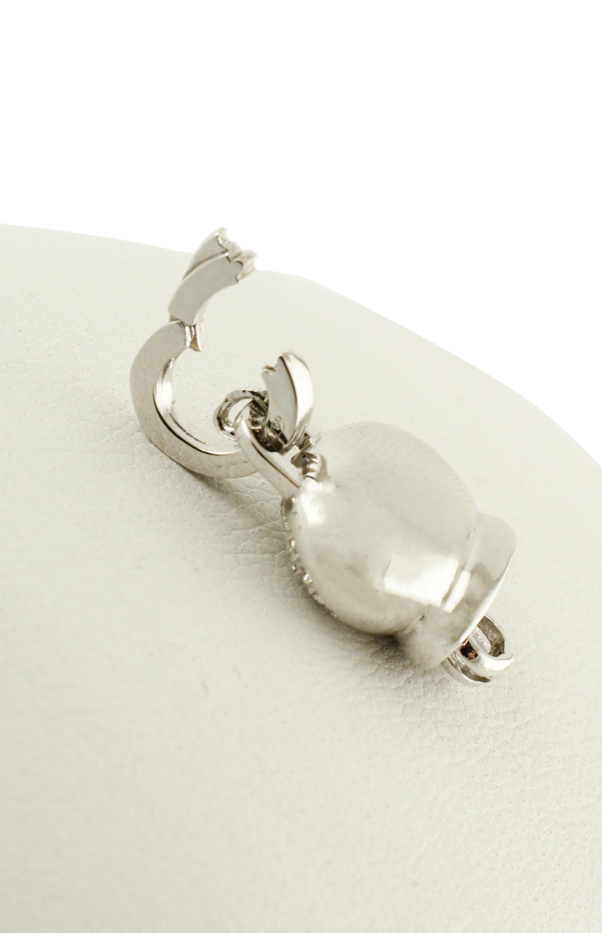 Women's 0.74 Carat White Diamonds, 18 Karat White Gold Bell Shape Pendant Necklace For Sale