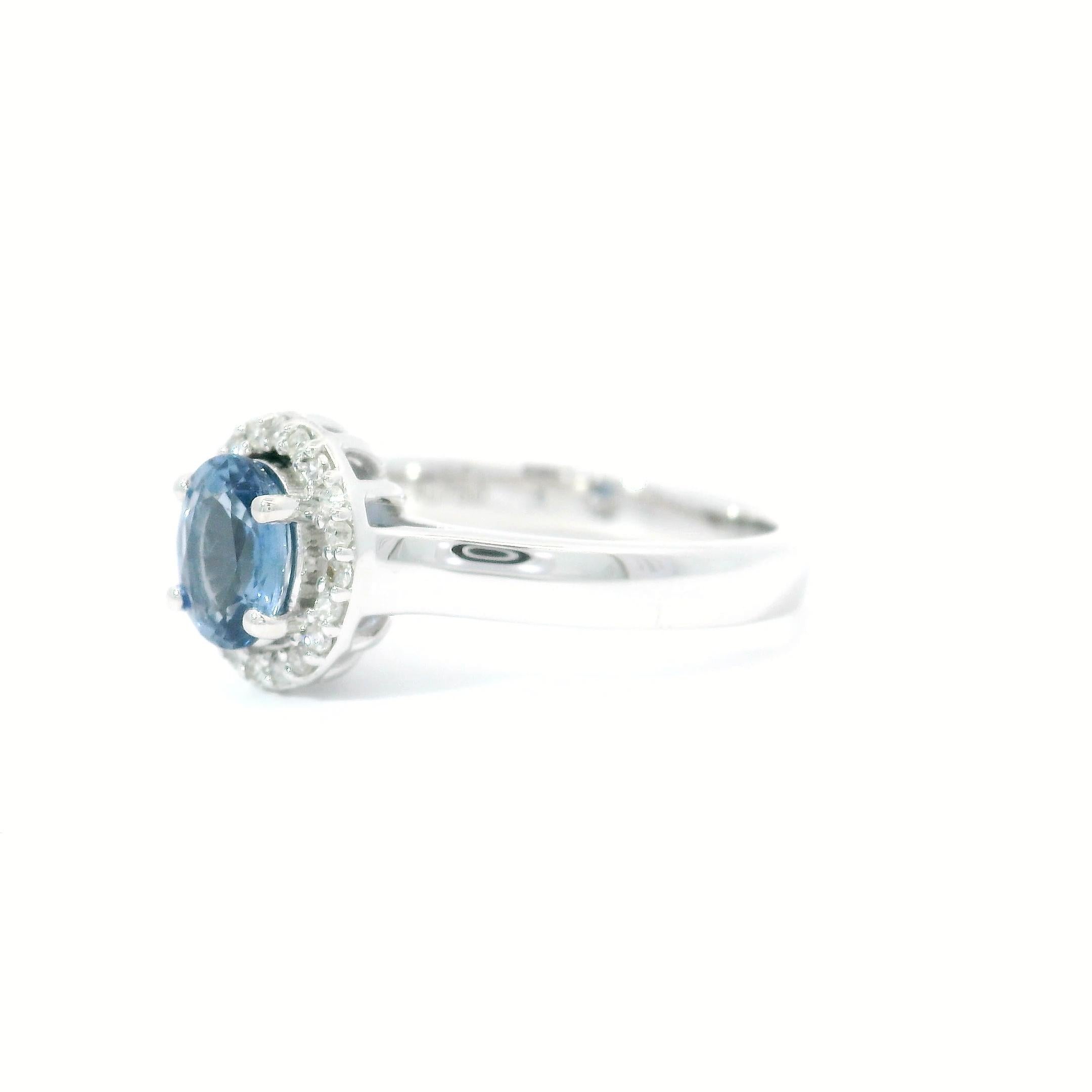 0.74 Sapphire ring In New Condition For Sale In บางรัก, TH