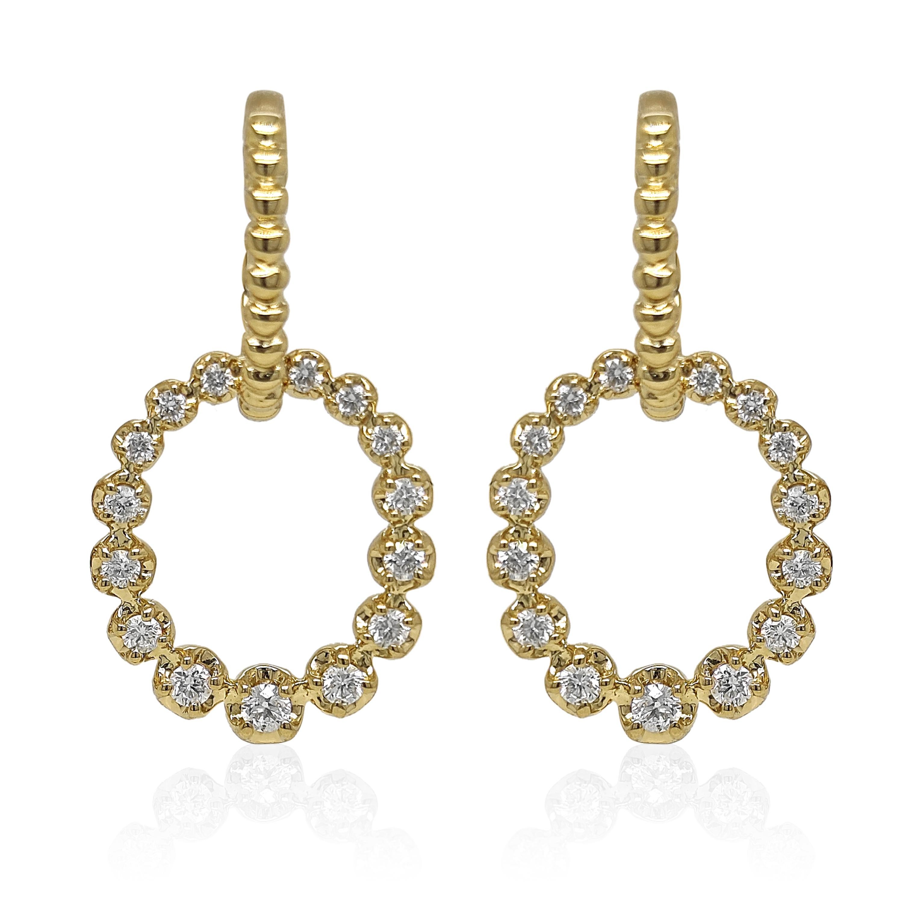 30 diamants blancs : 0,74 carats
Métal : or jaune 18 carats, 6,20 grammes
