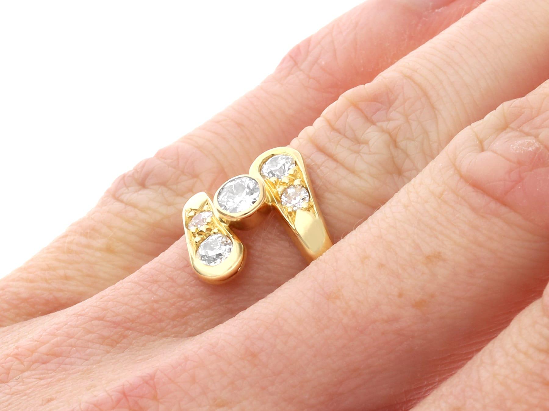 0.74Ct Diamond and 18k Yellow Gold Twist Ring For Sale 2