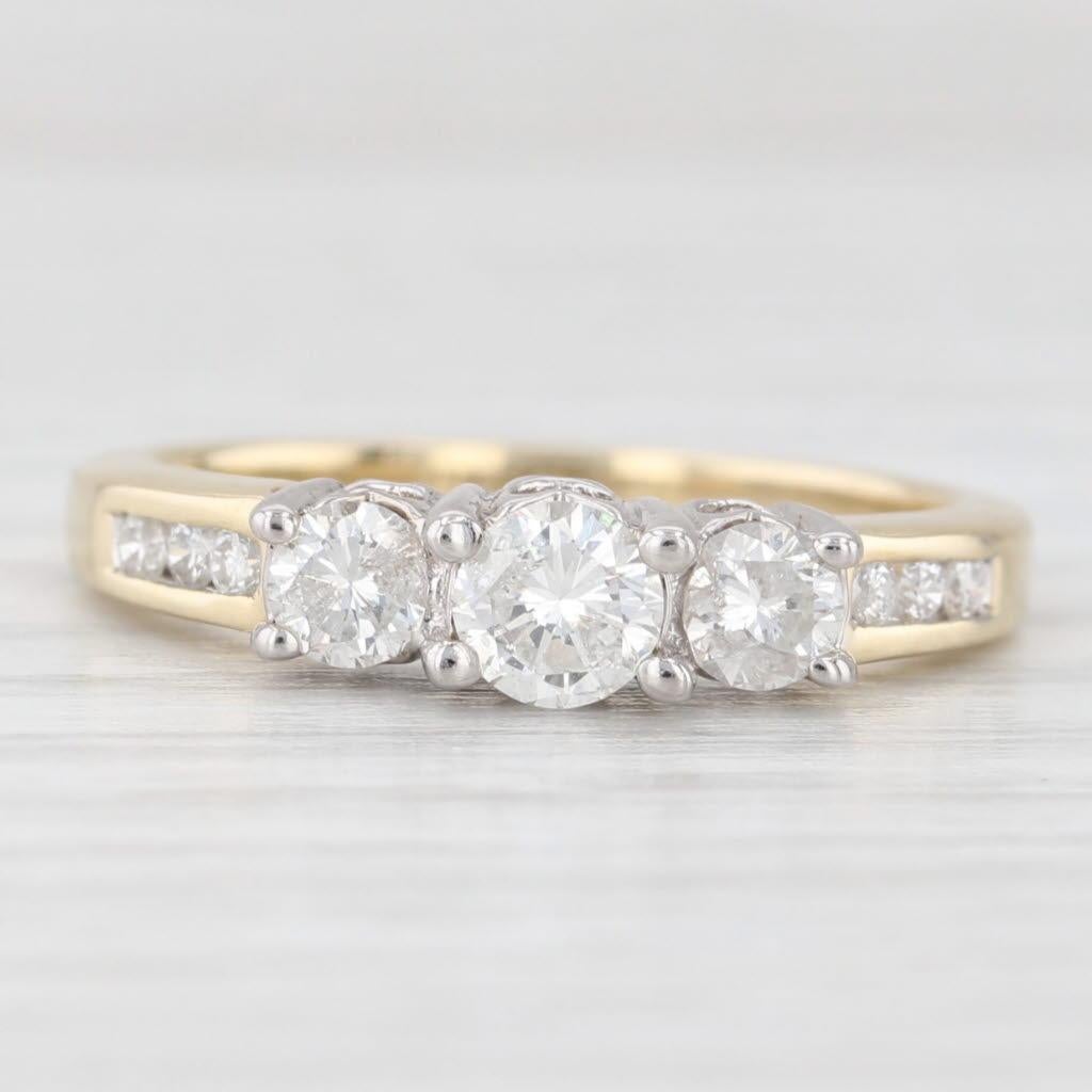 0.74ctw 3-Stone Round Diamond Engagement Ring 14k Yellow Gold Size 7.25 (Rundschliff) im Angebot